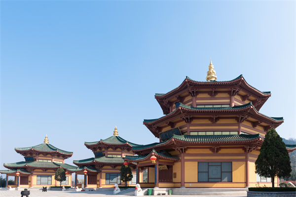 煙臺企業(yè)戰(zhàn)略模糊難落地？戰(zhàn)略咨詢公司如何精準(zhǔn)錨定增長賽道？