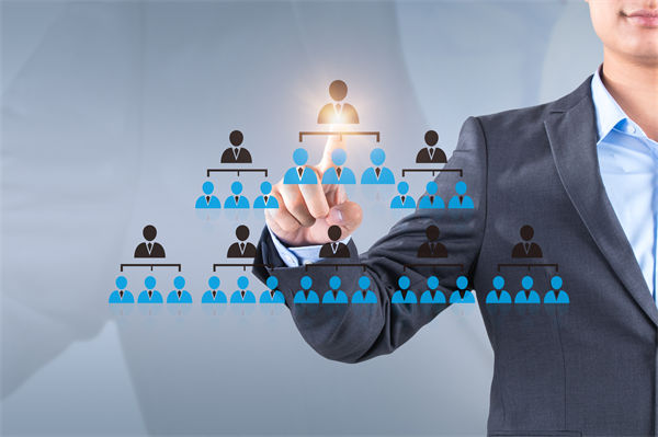 跨區(qū)域擴(kuò)張時(shí)，集團(tuán)管控如何防止管理效能稀釋？