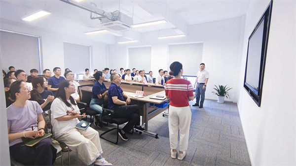 博可機(jī)械第三期項(xiàng)目啟動(dòng)會(huì)現(xiàn)場(chǎng) 博可機(jī)械第三期項(xiàng)目啟動(dòng)會(huì)現(xiàn)場(chǎng)