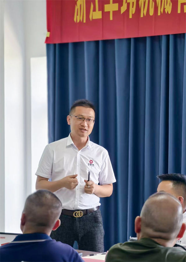 正睿咨詢集團運營總監(jiān)杜章勝老師致辭 正睿咨詢集團運營總監(jiān)杜章勝老師致辭