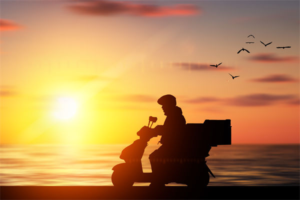 薪酬績(jī)效管理分析：外賣員1天濕透6身衣服病倒入院