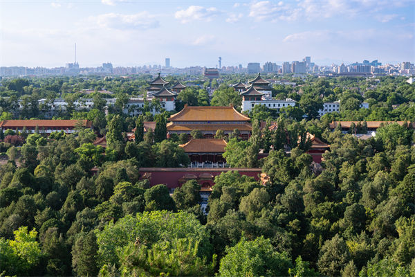 多家公司通知帶薪放假看閱兵，績效管理有何啟示？